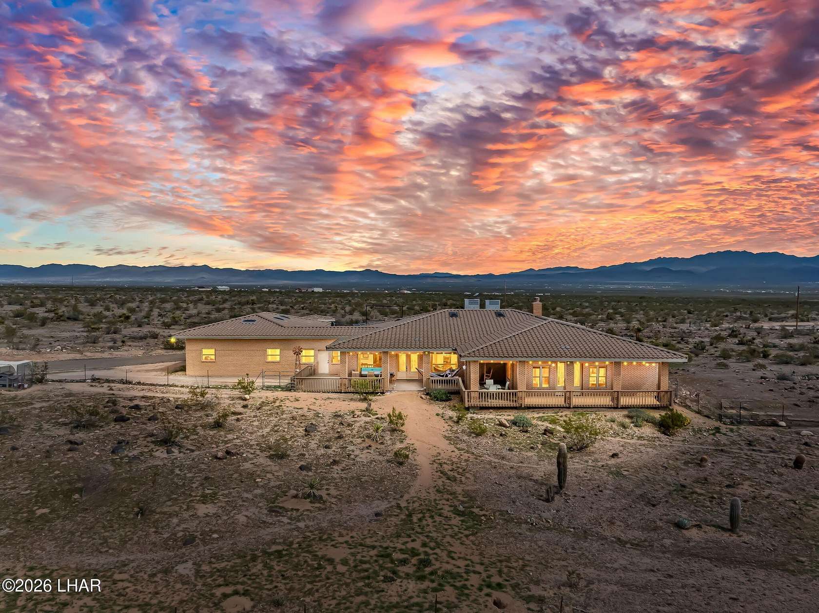 40 Acres of Land with Home for Sale in Golden Valley, Arizona