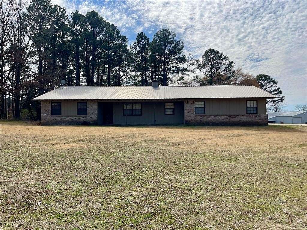 1.9 Acres of Residential Land with Home for Sale in Dover, Arkansas