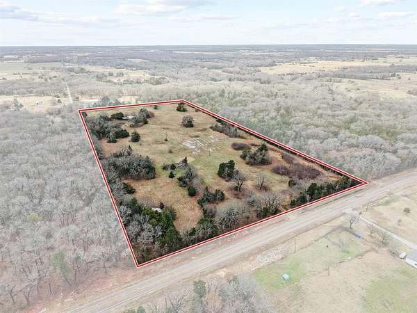 20 Acres of Land for Sale in Bonham, Texas