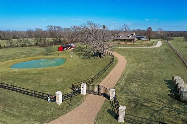 2.57 Acres of Residential Land with Home for Sale in Canton, Texas