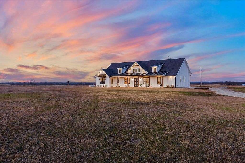 26.5 Acres of Land with Home for Sale in Gainesville, Texas