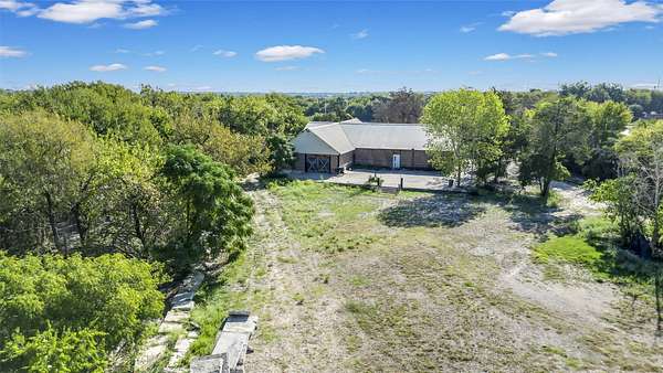 8.69 Acres of Mixed-Use Land for Sale in Dallas, Texas
