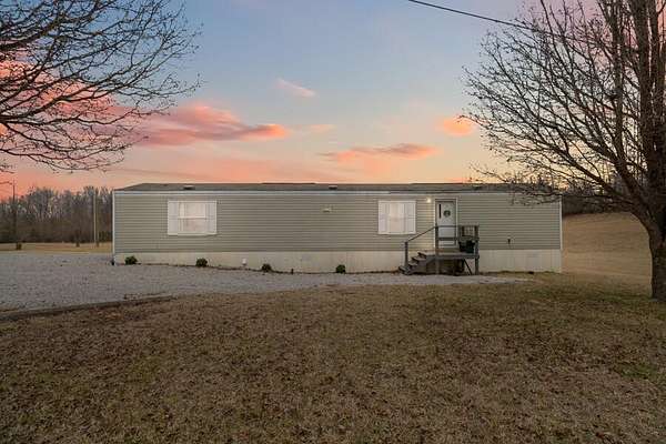 6.39 Acres of Residential Land with Home for Sale in Nancy, Kentucky