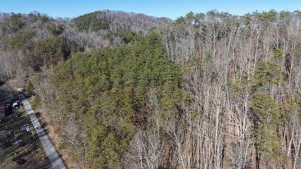 8 Acres of Residential Land for Sale in Andersonville, Tennessee