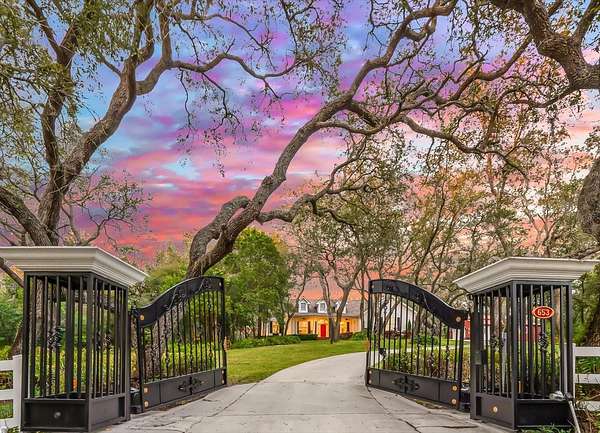 2 Acres of Residential Land with Home for Sale in Tarpon Springs, Florida