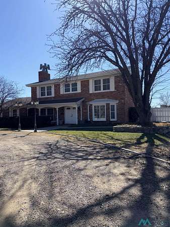 2 Acres of Residential Land with Home for Sale in Roswell, New Mexico