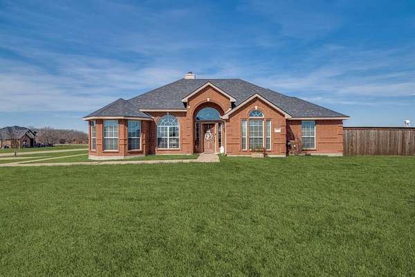 1.62 Acres of Land with Home for Sale in Royse City, Texas