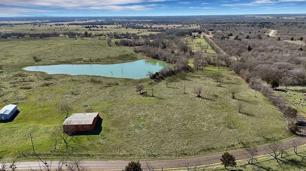 5.88 Acres of Residential Land for Sale in Kemp, Texas