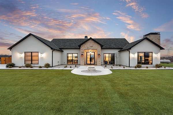 2 Acres of Residential Land with Home for Sale in Krum, Texas