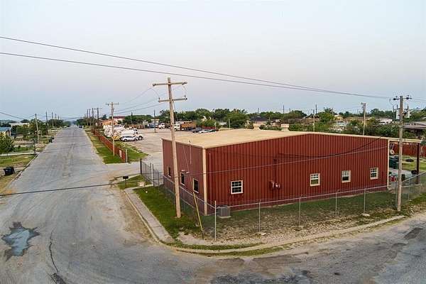 1.68 Acres of Improved Commercial Land for Sale in Del Rio, Texas