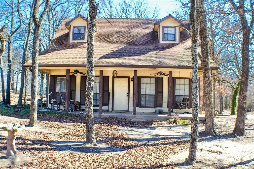 2 Acres of Residential Land with Home for Sale in Ardmore, Oklahoma