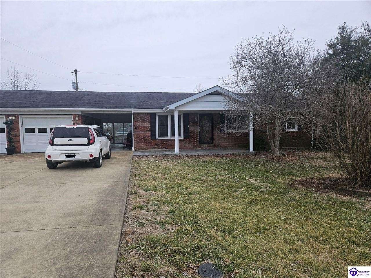 1.7 Acres of Residential Land with Home for Sale in Hodgenville, Kentucky