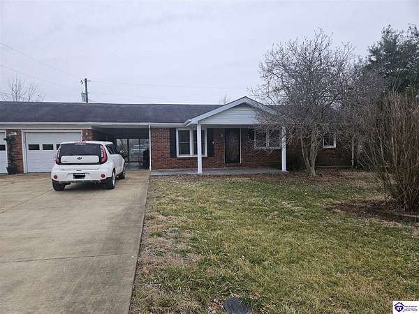 1.7 Acres of Residential Land with Home for Sale in Hodgenville, Kentucky