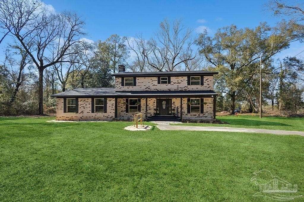 4 Acres of Residential Land with Home for Sale in Jay, Florida