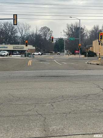 2 Acres of Residential Land for Sale in Springfield, Illinois