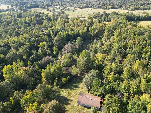 8.78 Acres of Residential Land with Home for Sale in Fort Towson, Oklahoma