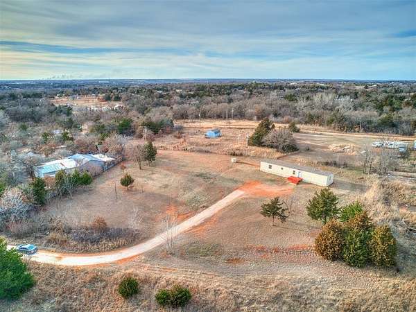 1.57 Acres of Land with Home for Sale in Guthrie, Oklahoma