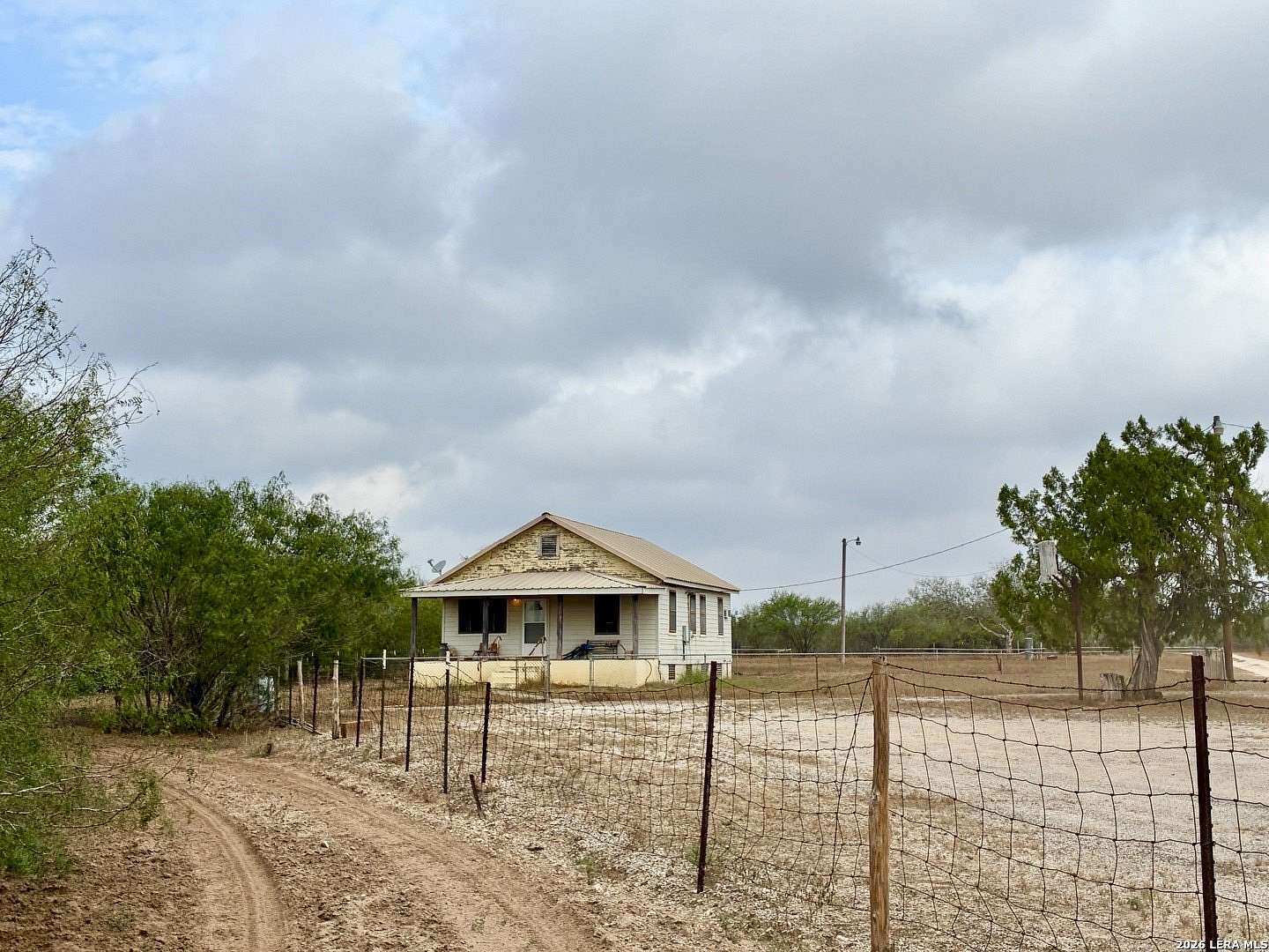 59.7 Acres of Agricultural Land with Home for Sale in Premont, Texas