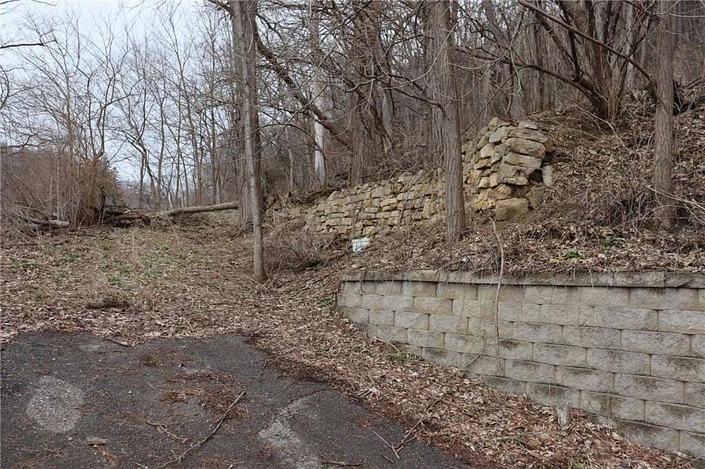 0.94 Acres of Land for Sale in Fountain City, Wisconsin