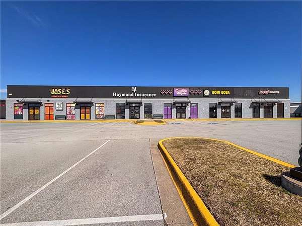 1.56 Acres of Improved Commercial Land for Sale in Springdale, Arkansas