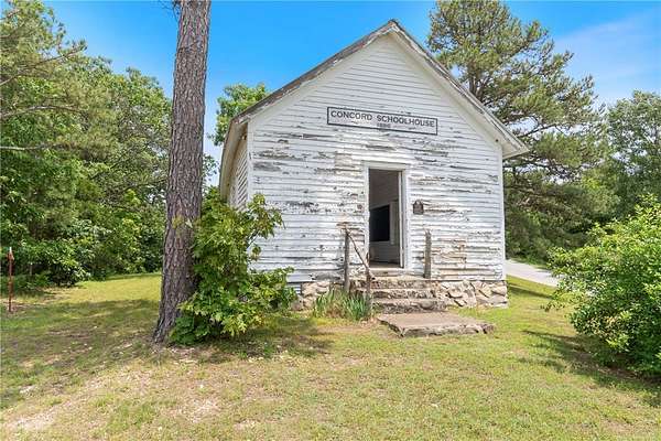 1.85 Acres of Land with Home for Sale in Eureka Springs, Arkansas