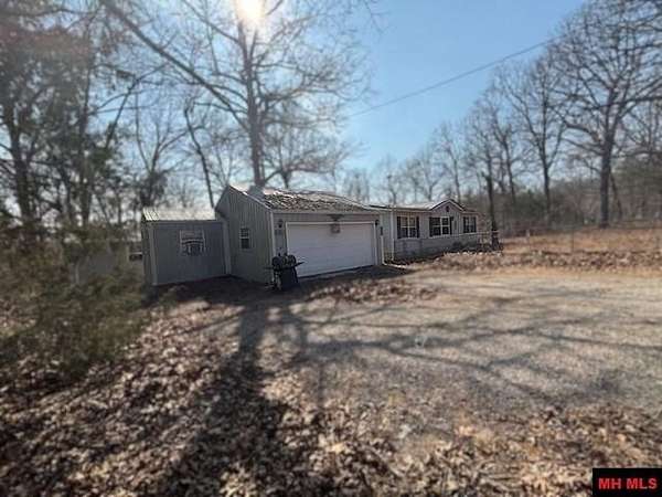 2.14 Acres of Land with Home for Sale in Midway, Arkansas