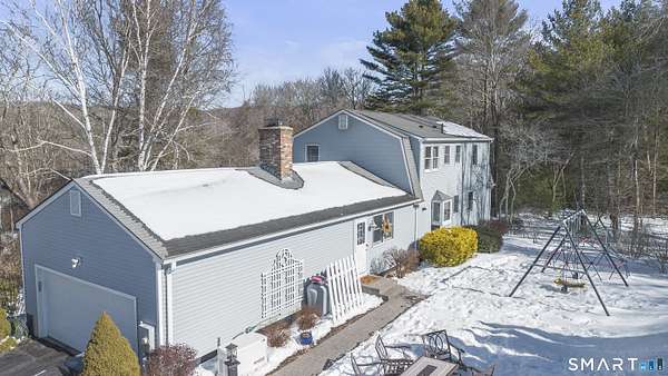 3 Acres of Land with Home for Sale in East Lyme Town, Connecticut