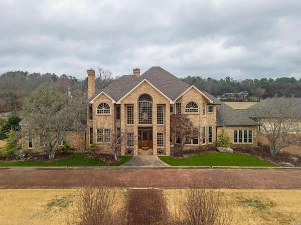 7.1 Acres of Residential Land with Home for Sale in Hot Springs, Arkansas