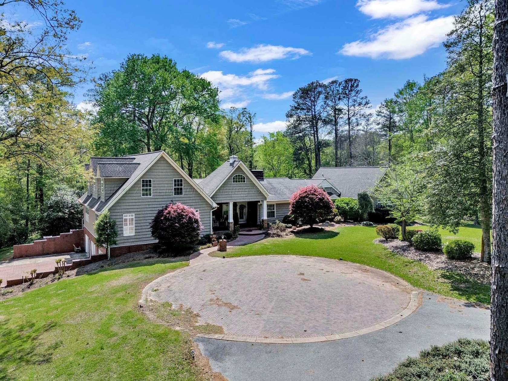 20 Acres of Land with Home for Sale in Jasper, Alabama
