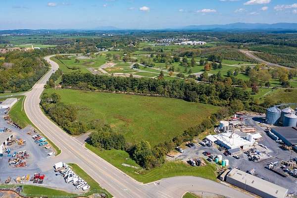 8 Acres of Mixed-Use Land for Sale in Staunton, Virginia