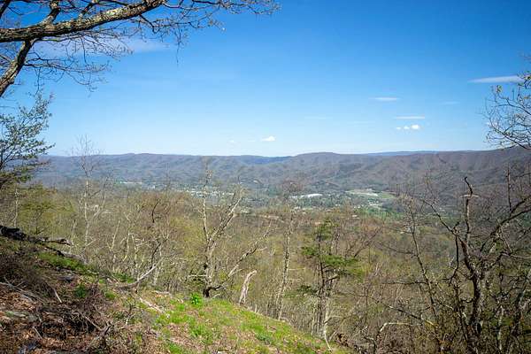 1.4 Acres of Residential Land for Sale in White Sulphur Springs, West Virginia