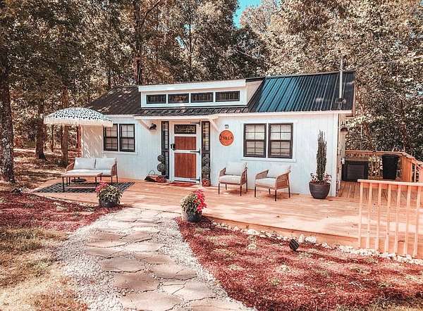 3 Acres of Residential Land with Home for Sale in Camden, Tennessee