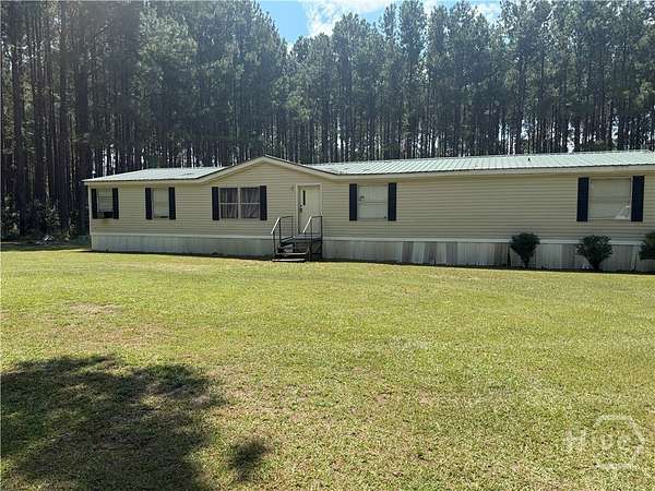 3 Acres of Residential Land with Home for Sale in Metter, Georgia