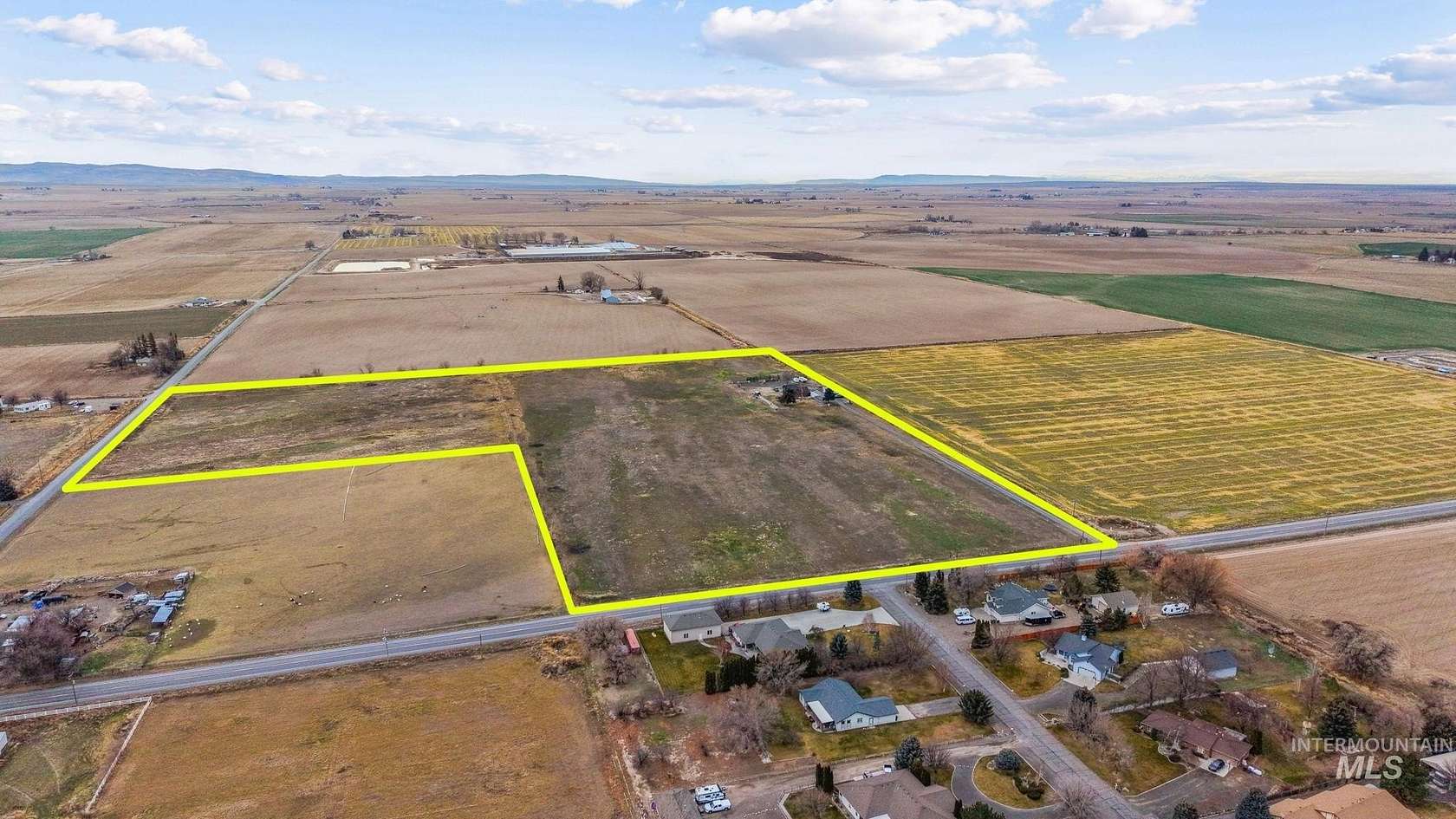 29.4 Acres of Agricultural Land with Home for Sale in Twin Falls, Idaho