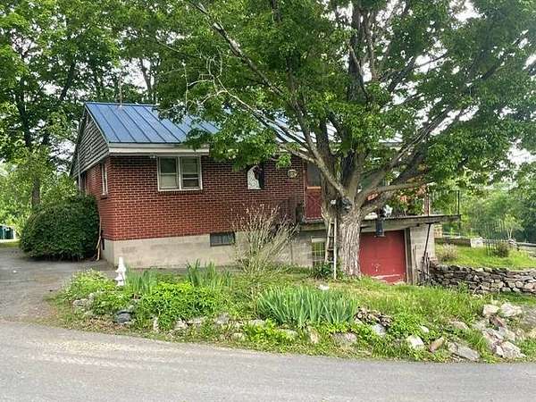 25.6 Acres of Land with Home for Sale in Brunswick, New York