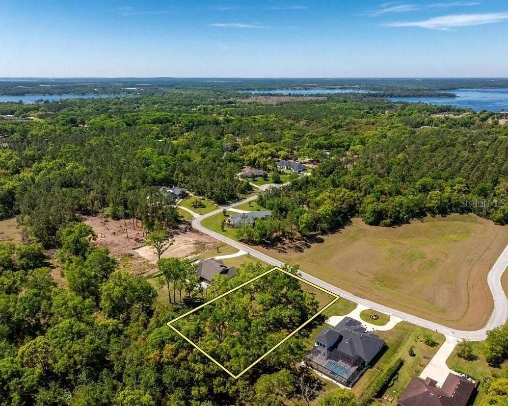 1 Acre of Residential Land for Sale in Mount Dora, Florida