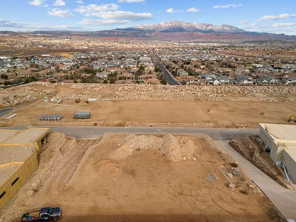 0.51 Acres of Land for Sale in St. George, Utah