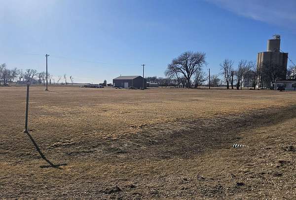 0.98 Acres of Residential Land for Sale in Stratford, South Dakota