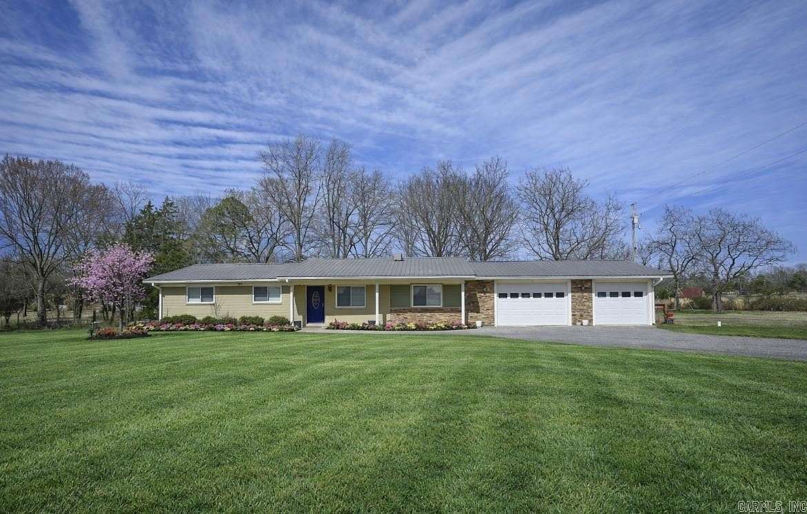 2 Acres of Residential Land with Home for Sale in Mena, Arkansas