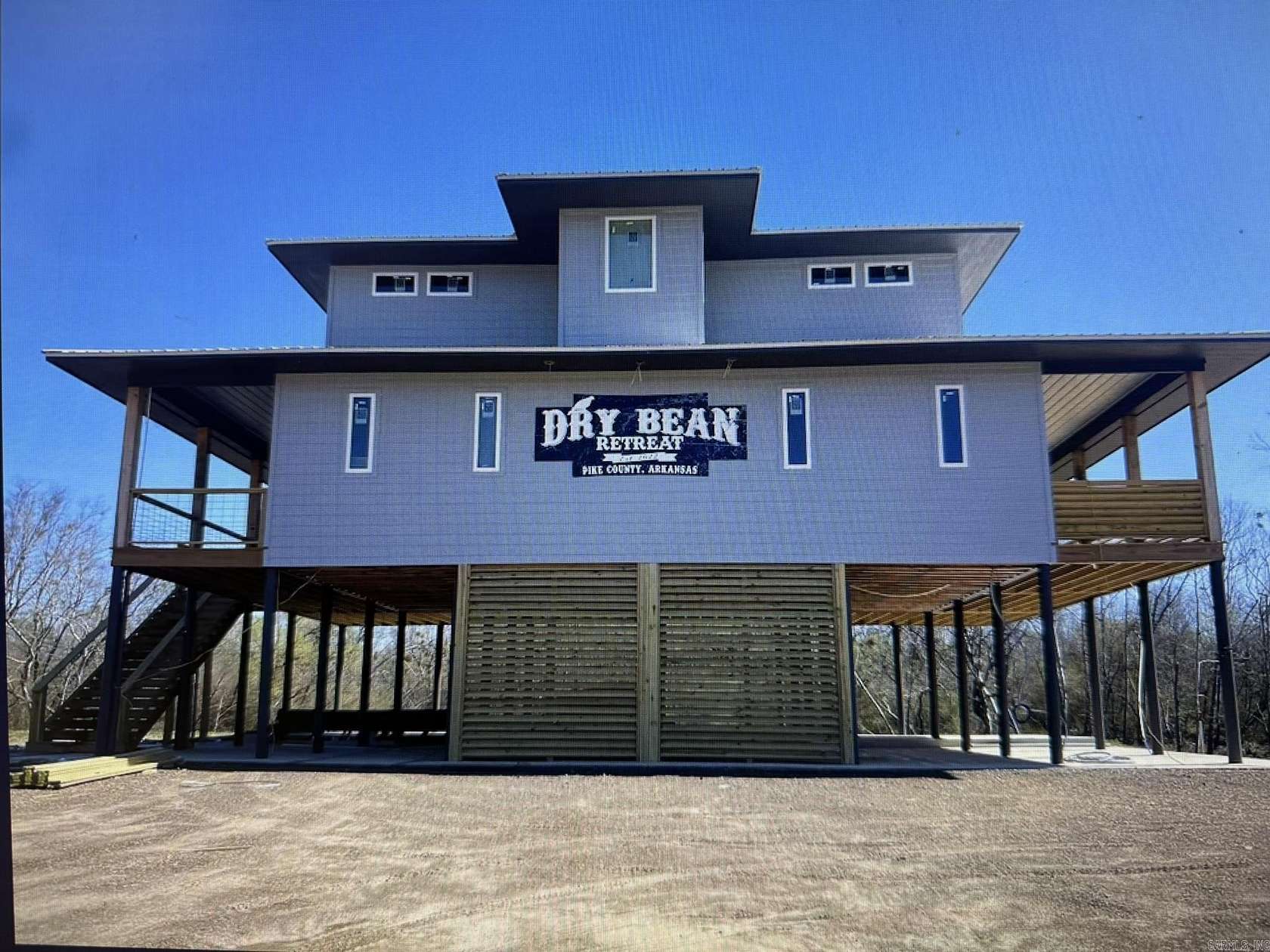 3.13 Acres of Residential Land with Home for Sale in Nashville, Arkansas