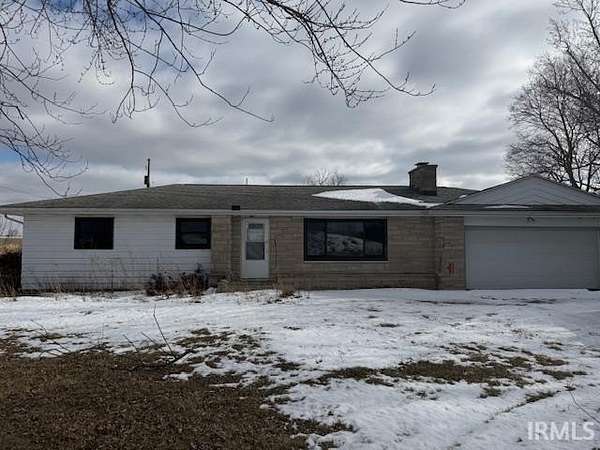 2 Acres of Residential Land with Home for Lease in New Haven, Indiana