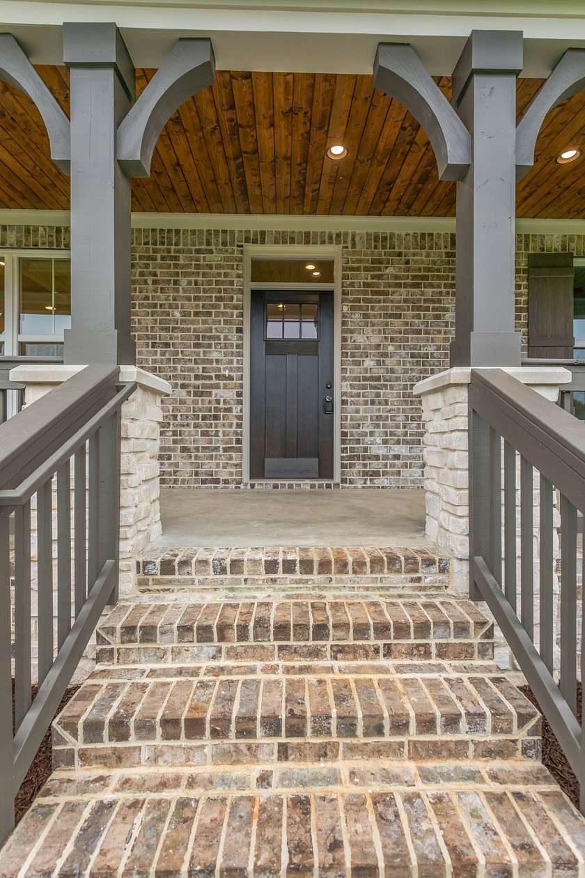 4.48 Acres of Residential Land with Home for Sale in Spring Hill, Tennessee