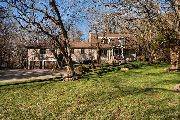 3.6 Acres of Residential Land with Home for Sale in Franklin, Tennessee