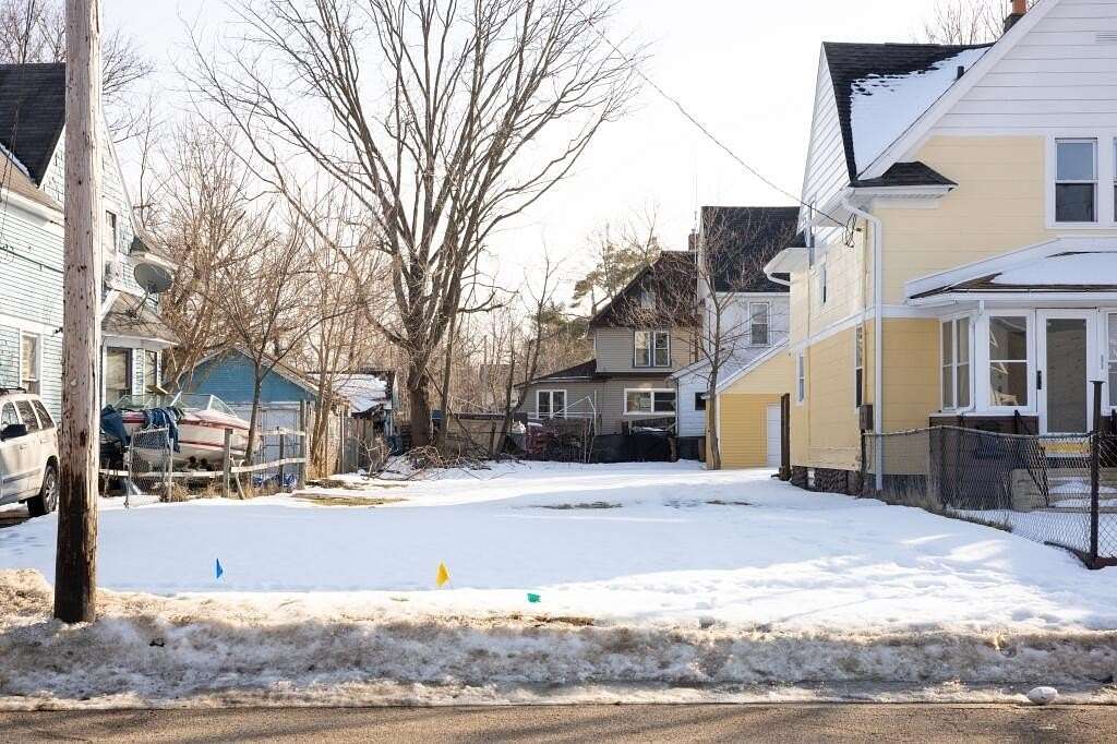 0.1 Acres of Residential Land for Sale in Battle Creek, Michigan