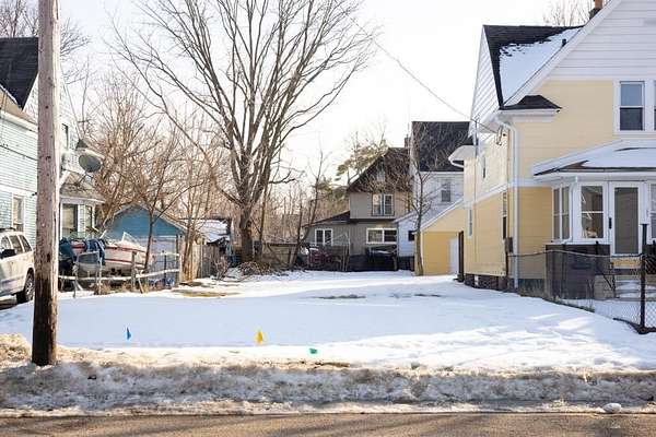 0.1 Acres of Residential Land for Sale in Battle Creek, Michigan