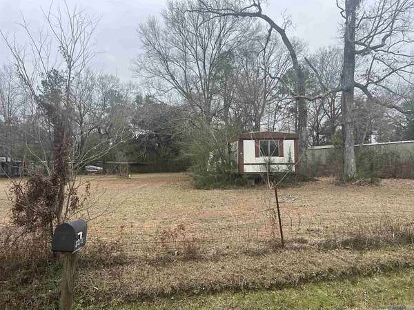 0.4 Acres of Land for Sale in Springfield, Louisiana