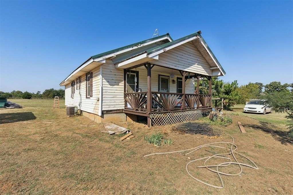 5 Acres of Residential Land with Home for Sale in Wellston, Oklahoma