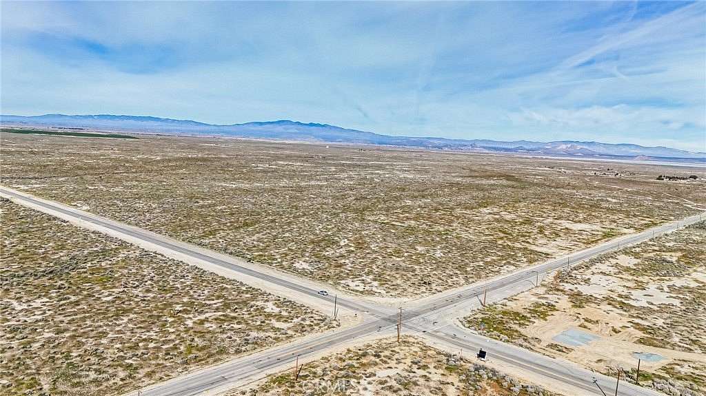 9.17 Acres of Residential Land for Sale in Roosevelt, California