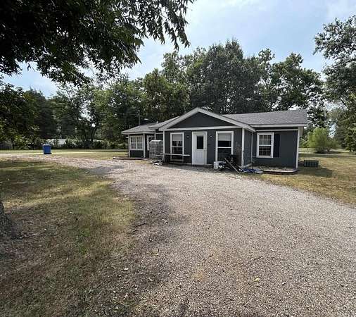 1.62 Acres of Residential Land with Home for Sale in Piggott, Arkansas