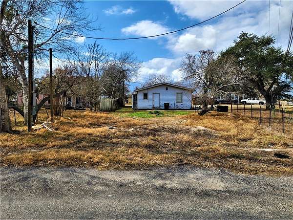 0.06 Acres of Land for Sale in Sinton, Texas